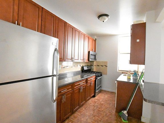 2nd image of 56 Fort Washington Ave APT 24