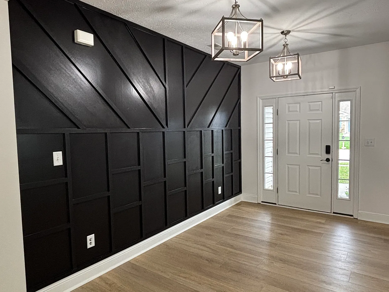 4 bed, 2392 sqft, $2,700 — Photo 3