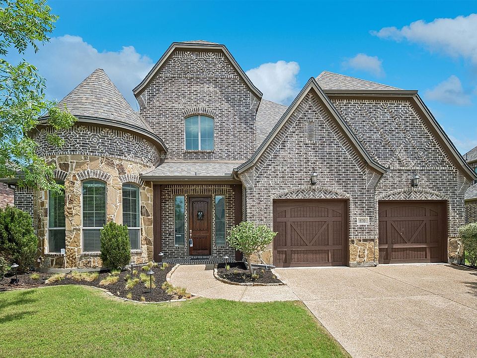 1st image of 870 Sagebrush Dr