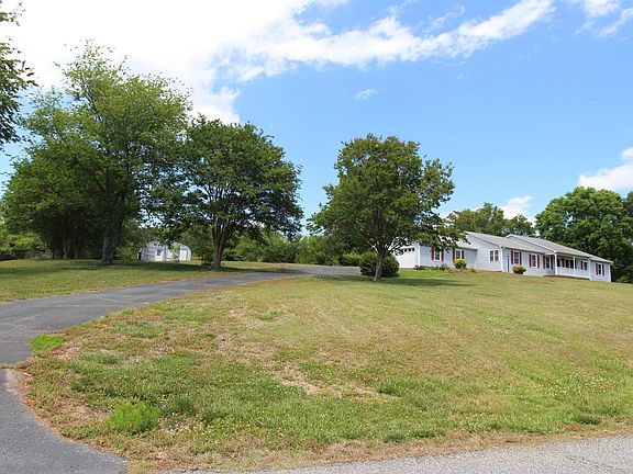 3rd image of 152 Timberlake Dr