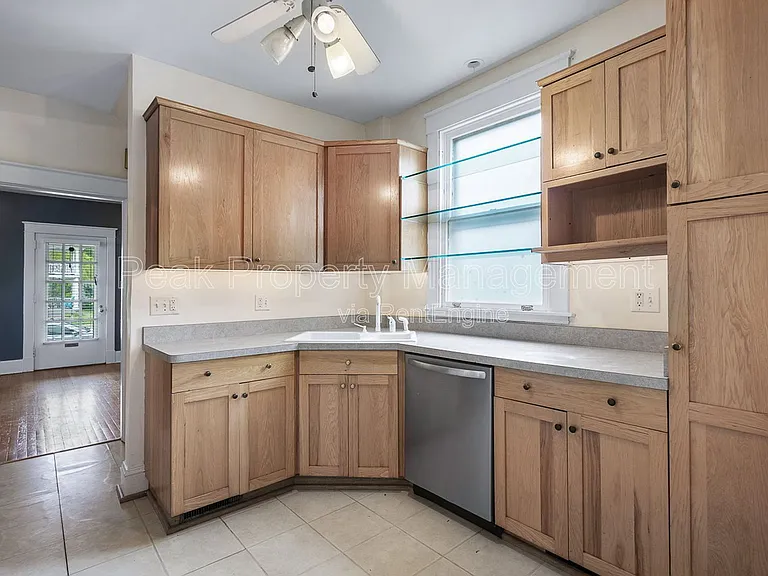 1310 Greycourt Ave — Photo 13