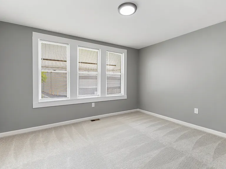 3018 Taylor Ave — Photo 8