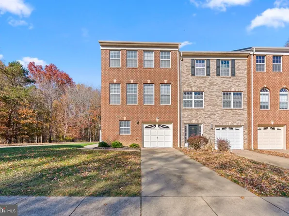 8030 Bloomsbury Pl, White Plains, MD 20695