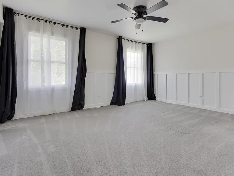 616 Blue Spruce Ln — Photo 14