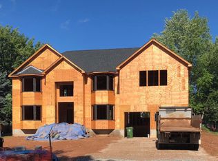 37 Homestead Rd, Edison, NJ 08820