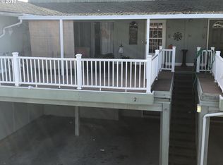 12811 SE Stark St, Portland, OR 97233