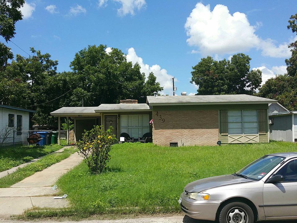 1st image of 439 Clutter Ave
