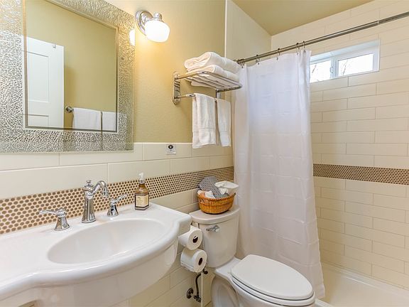 2nd image of 1345 NW Cumberland Ave #2