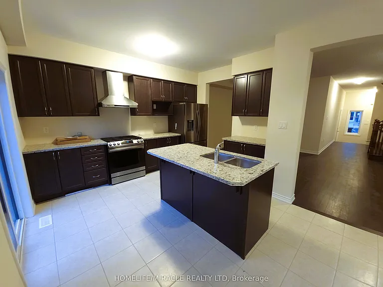 15 Copeman Ave — Photo 7