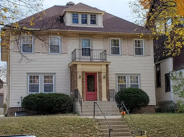 3414 N Newhall St, Milwaukee, WI 53211