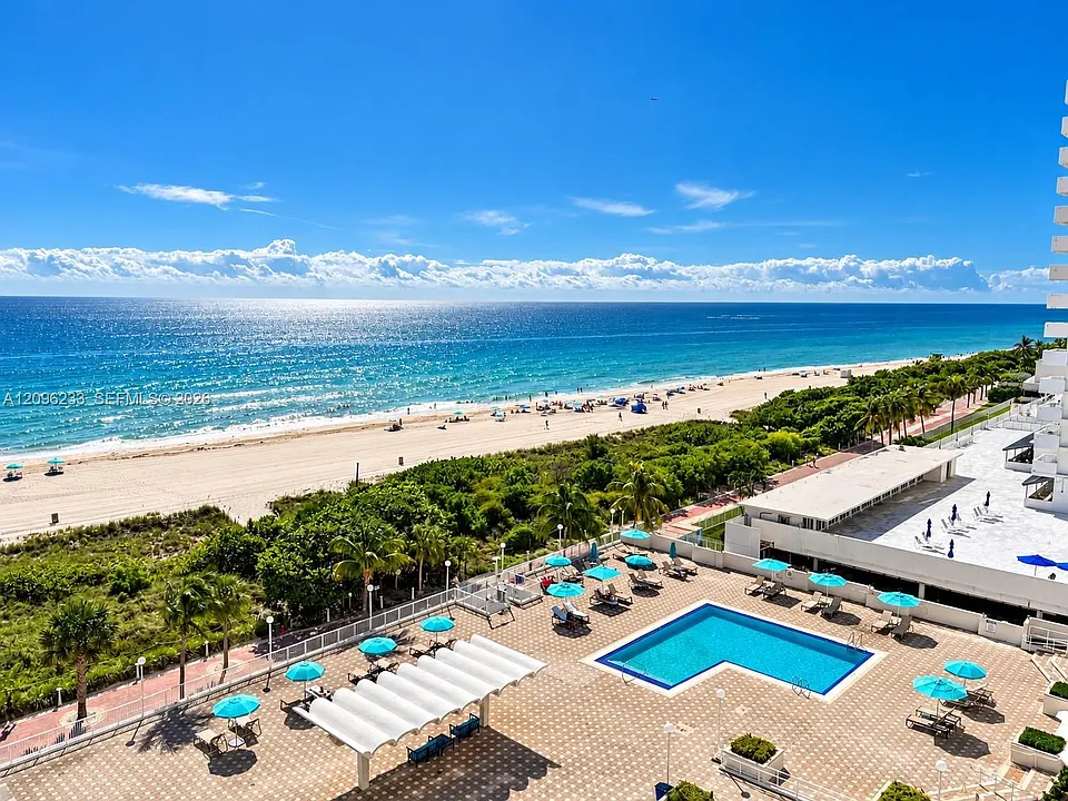 5701 Collins Ave #912