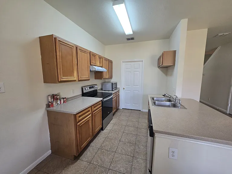 4103 Saint Charles Bay — Photo 5