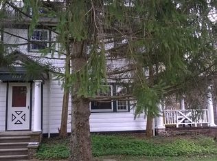 1797 Radnor Rd, Cleveland Heights, OH 44118