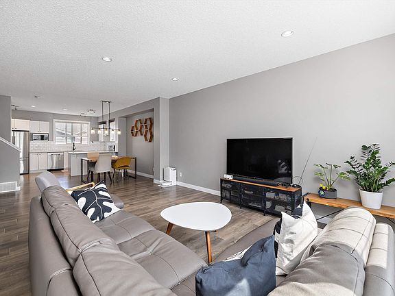5th image of 8412 24th Ave SW