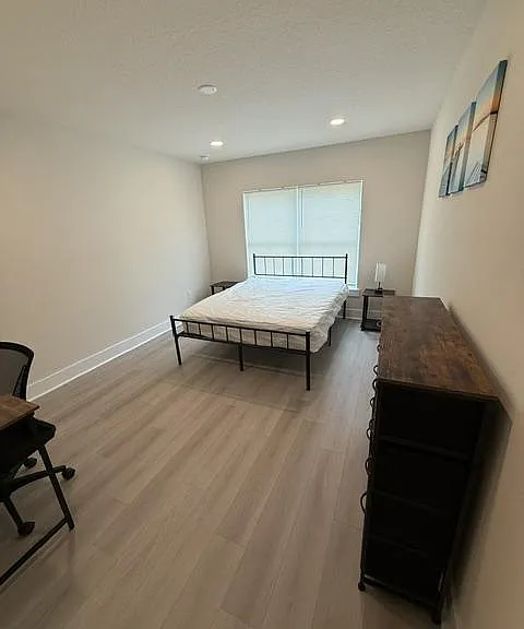 N Renfrew Pl — Photo 4