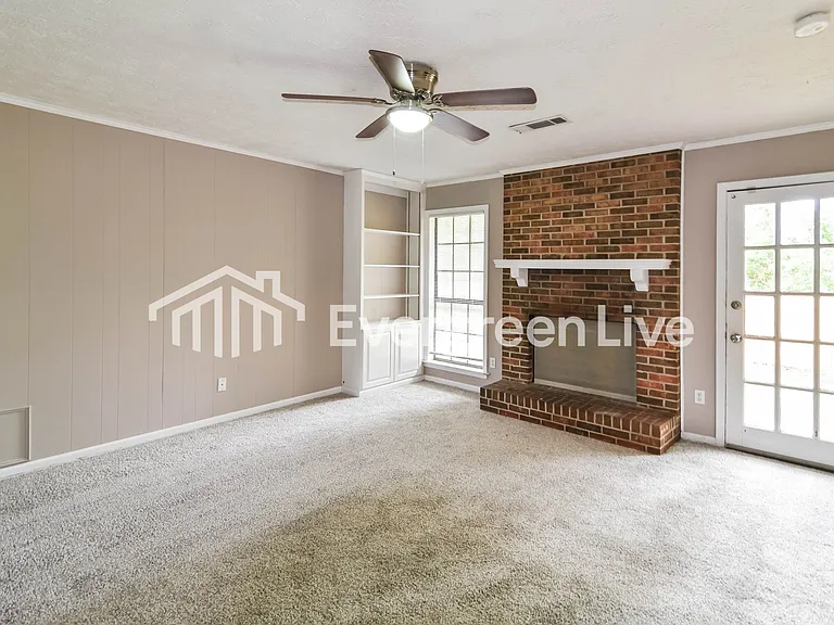 1425 Pampas Pl — Photo 3