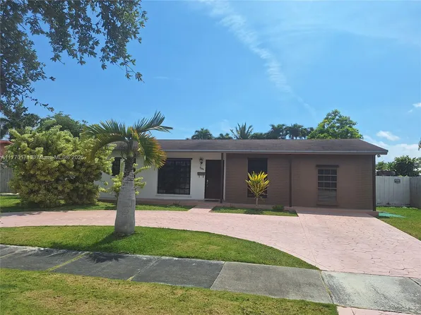 9384 SW 184th Ter, Cutler Bay, FL 33157