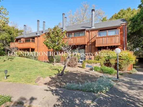 4 Cielo Ln APT 5E, Novato, CA 94949