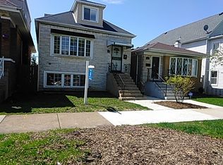 5823 W Ainslie St, Chicago, IL 60630