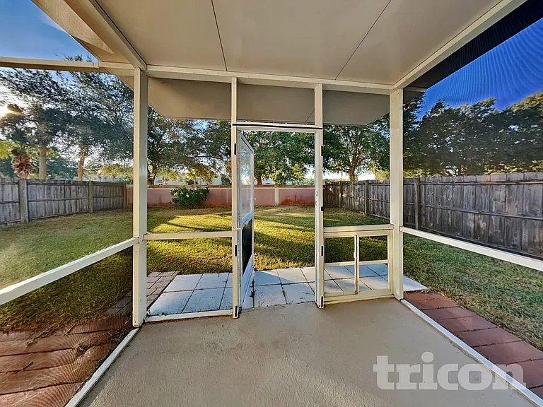 9247 Wellstone Dr — Photo 18