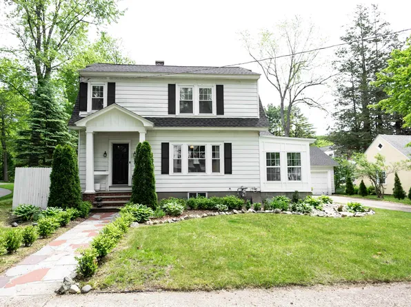 1065 Chestnut Street, Manchester, NH 03104