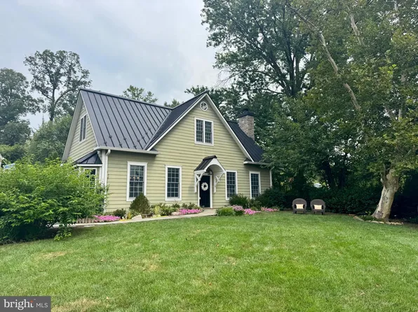 116 N Earley St, Alexandria, VA 22304