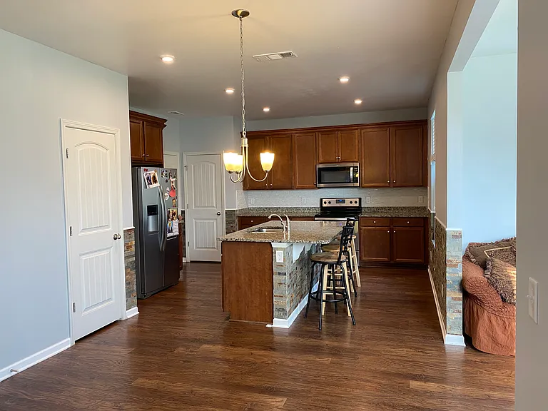 2429 Miranda Dr — Photo 36