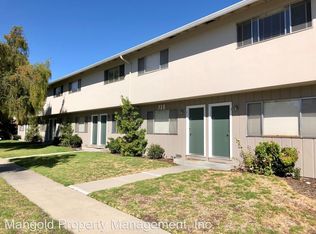 728 Bellarmine Dr APT 8, Salinas, CA 93901