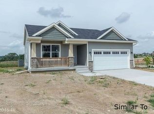 8937 Jamison Dr, West Des Moines, IA 50266