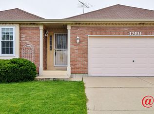 4760 Sunflower Ln, Hoffman Estates, IL 60192