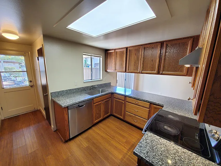 185 Palo Verde Ter — Photo 10