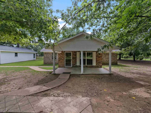 264 Hayden Rd, Longview, TX 75603