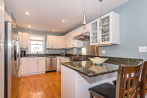 2nd image of 38 Weymouth St