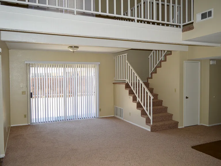 11249 Heathrow Dr — Photo 6