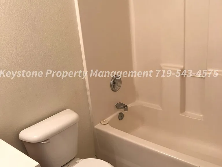 655 S Inca Dr — Photo 8