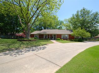8966 E 16th Pl, Tulsa, OK 74112