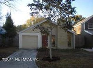 6746 Periwinkle Dr, Jacksonville, FL 32244
