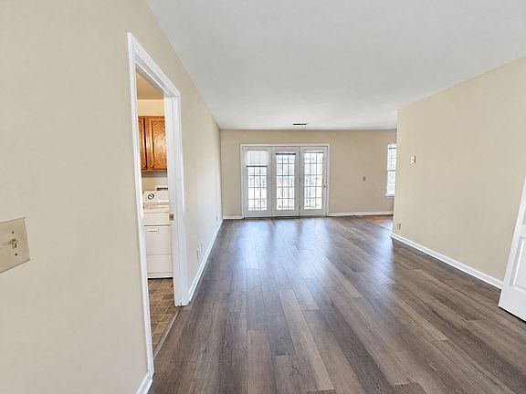 2nd image of 1264 Villa Ln Unit F