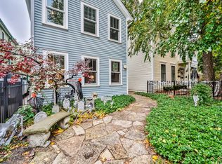 333 W Menomonee St, Chicago, IL 60614