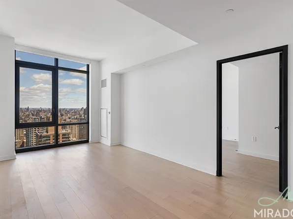 21 West End Avenue image 1 of 40