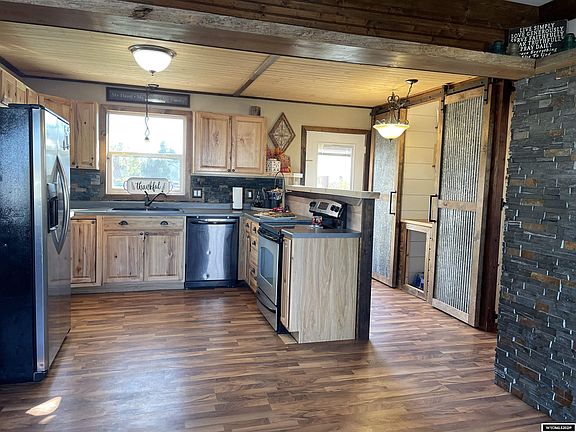 2nd image of 1135 Riverbend Dr