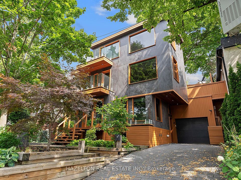 1st image of 32 Regal Rd