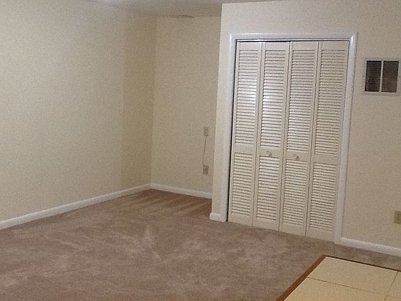 Living/Dining Area