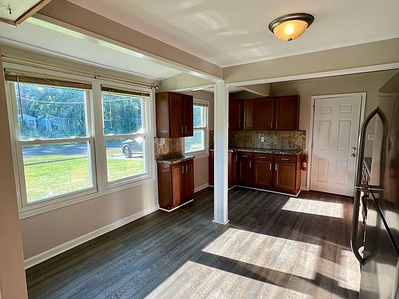 4th image of 2504 Cimarron Dr