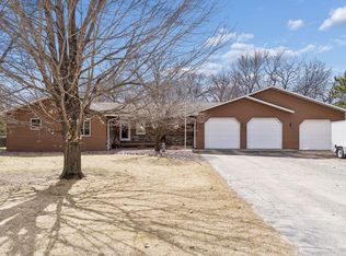 48937 N Shore Rd, Waterville, MN 56096