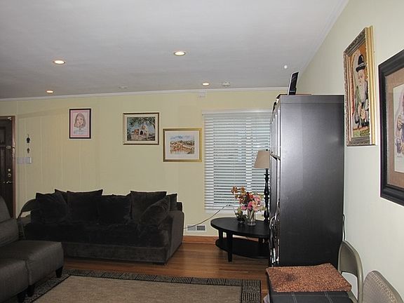 3rd image of 3711 W North Shore Ave