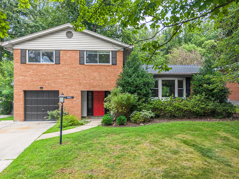 9813 Inglemere Dr