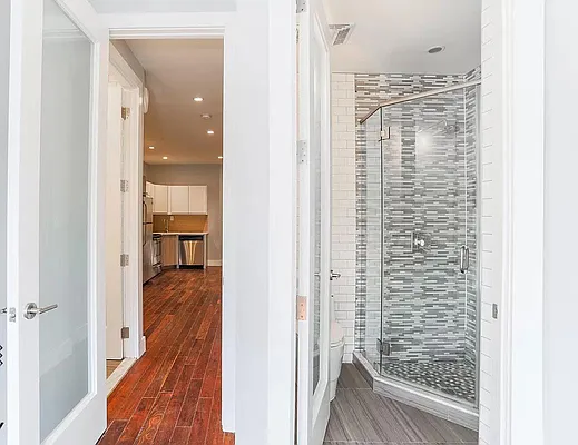 Rented by ERNY LLC | media 22