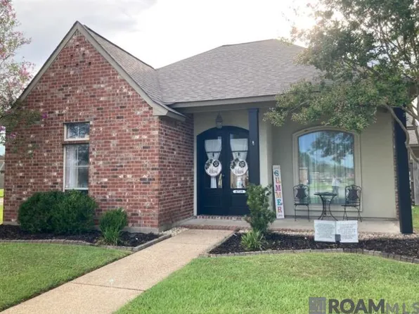 6719 Woodside Dr, Zachary, LA 70791