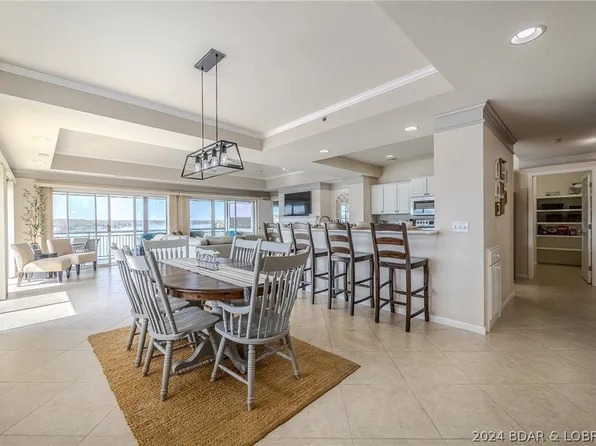 212 E Palisades Condo Dr #4A, Lake Ozark, MO 65049